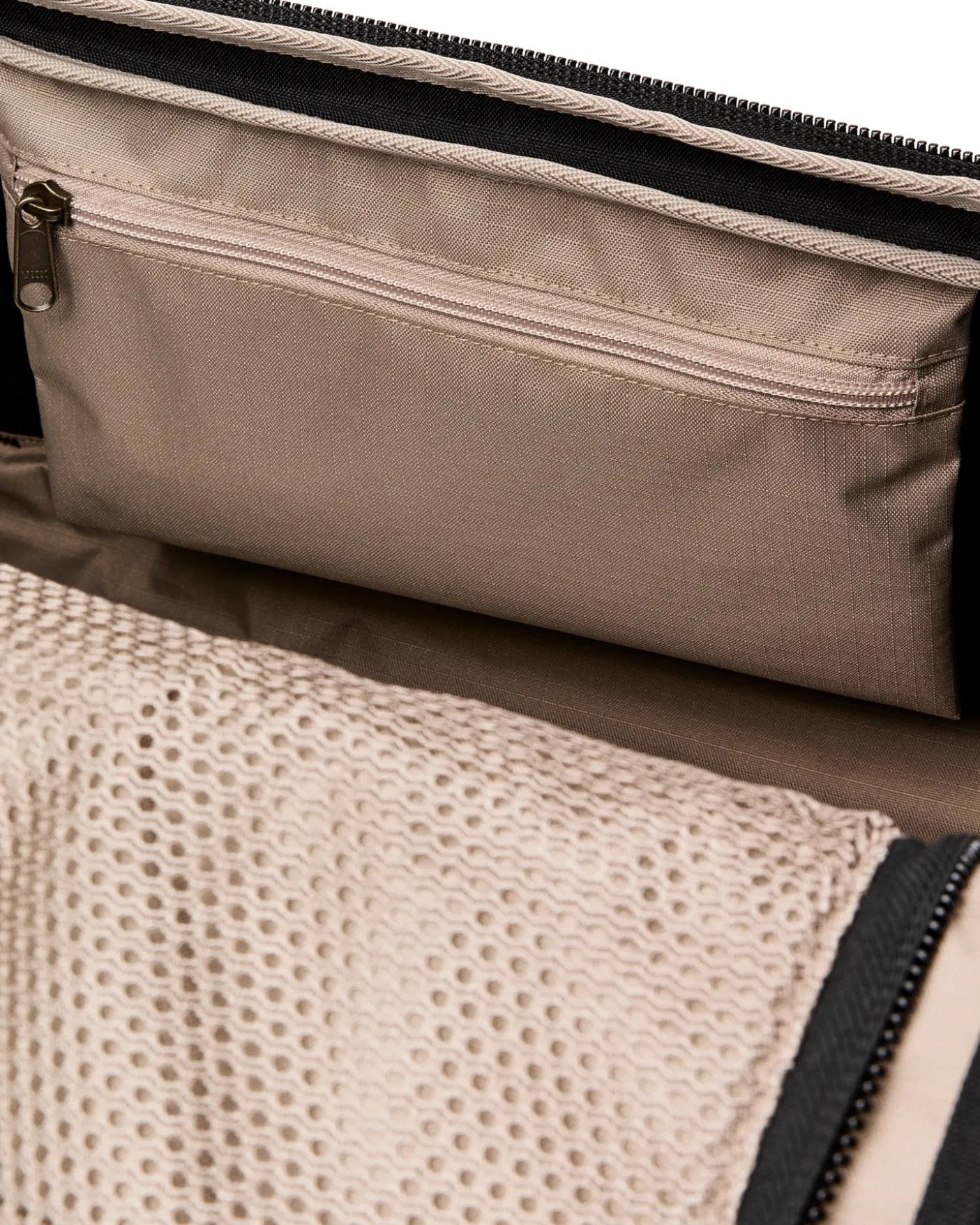 All-weather 40l Duffle