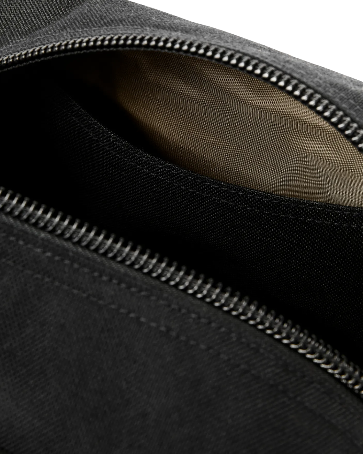Dryden Dopp Kit