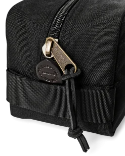 Dryden Dopp Kit