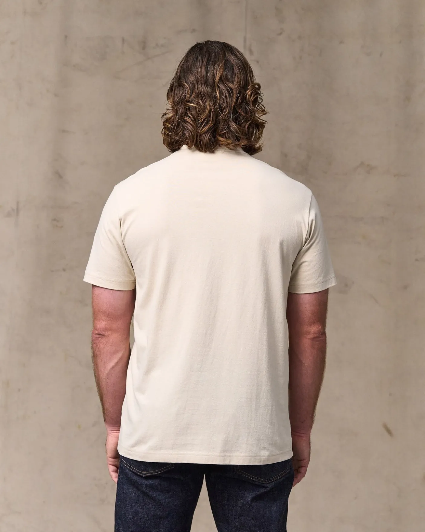 Outfitter Pocket T-shirt