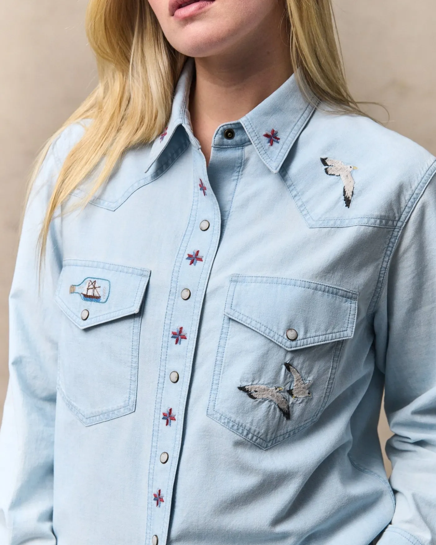 Women's Embroidered Western Shirt